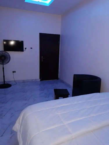 Americana Hotel