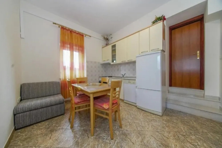 Brane - Economy Apartments - A2
