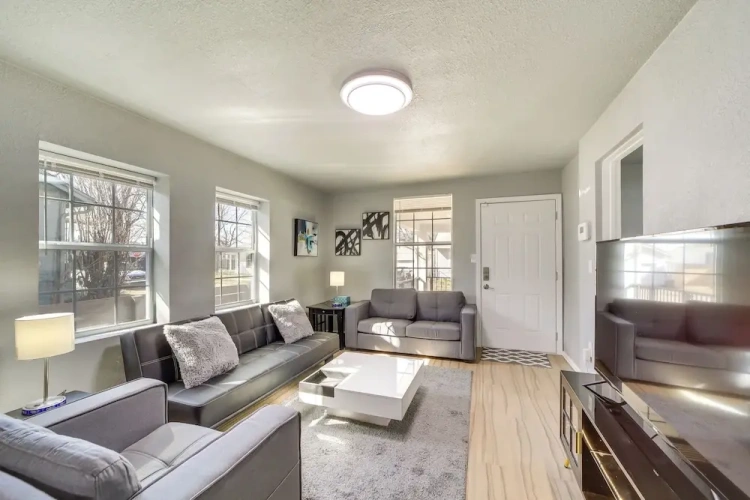 2 Bedrooms Cottage