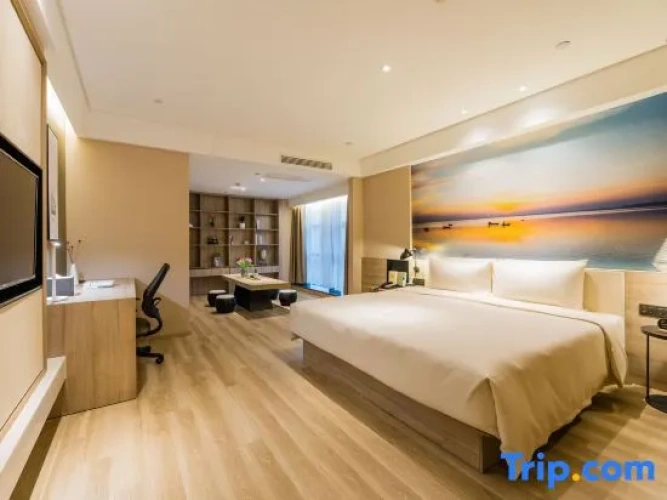 Superior Double room with city view