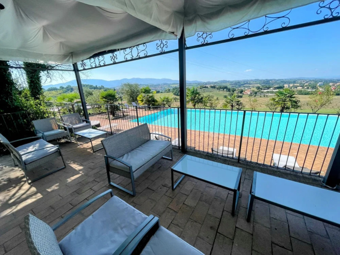 Apt 6 - Magical Grounds With Pool Jacuzzi Sleeps 4