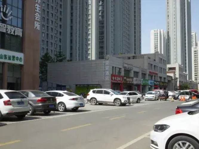Rokey Apartmen Hotel