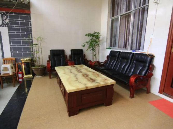 Lihai Business Hotel