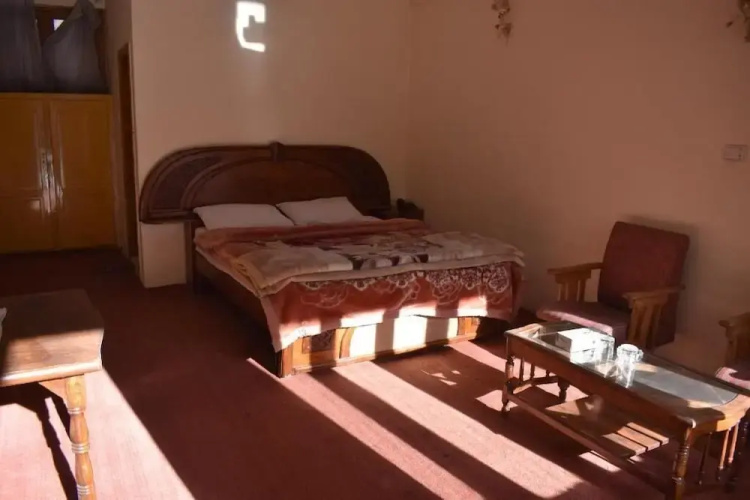 Hotel Shaheen