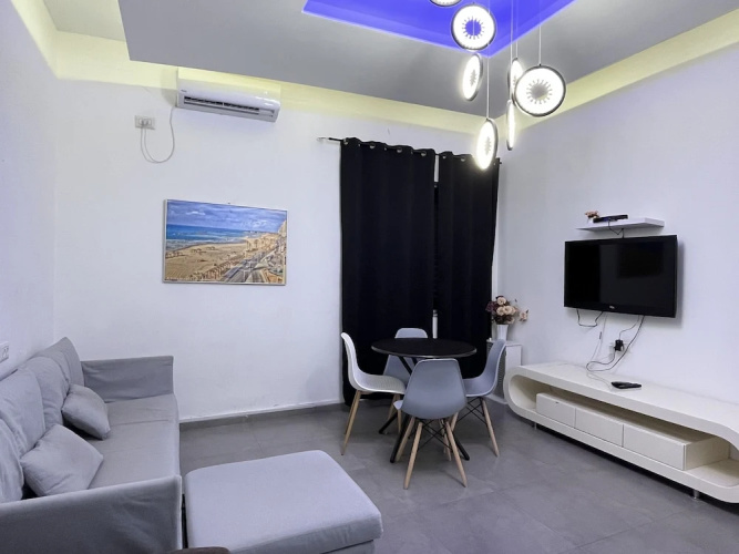 Ha-Yarkon Thirty Nine