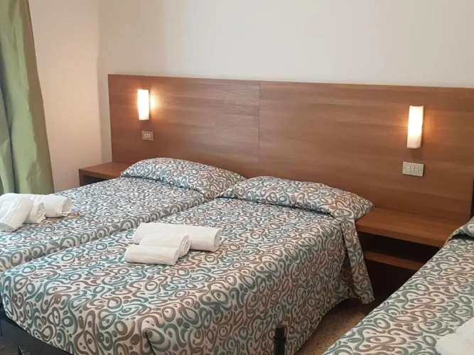Standard Triple room with balcony