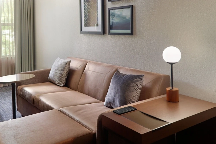 1 Bedroom Suite