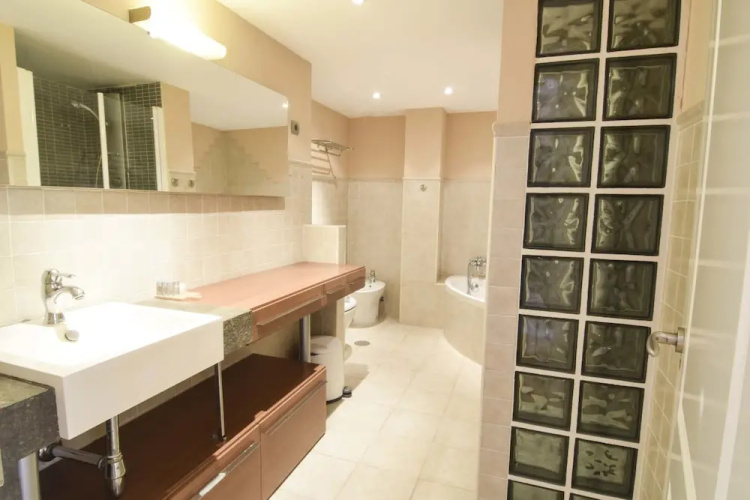 Letmalaga Cremades Duke