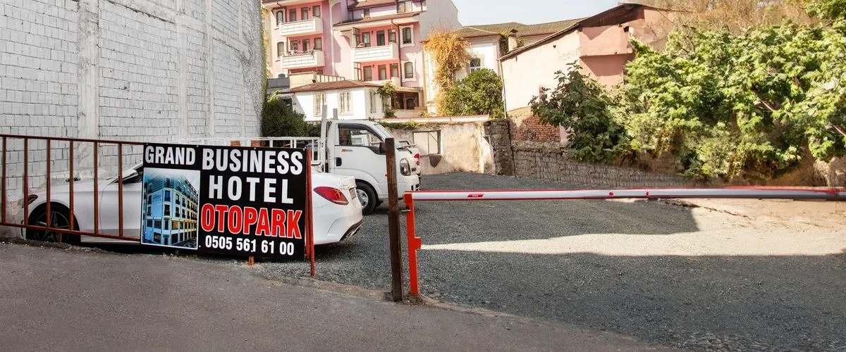 Grand Business
