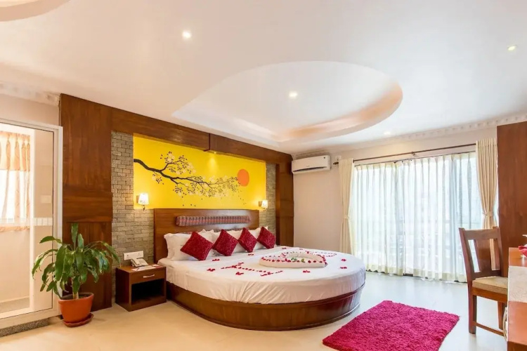 Kuti Resort & Spa