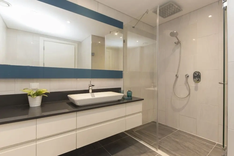 3 Bedrooms Deluxe Apartment