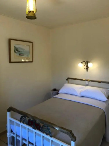 ARETI Sea View Mountain Cottage