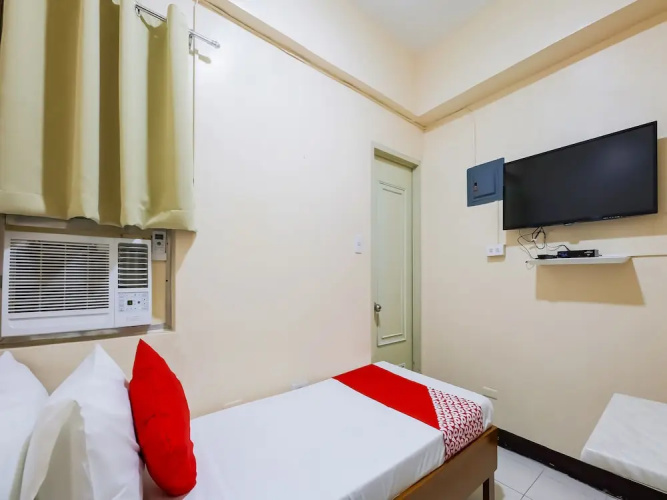 OYO 836 E & H Residences