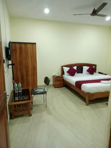 Hotel Lavish Inn