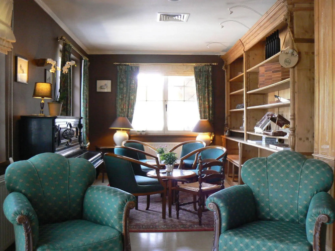Hotel Cosy