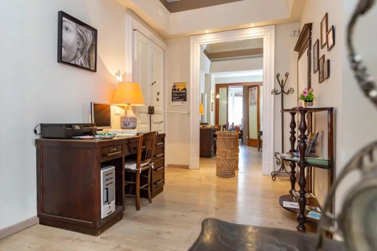 B&B Acanthus