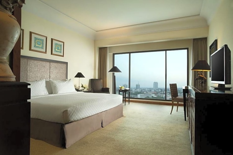 Standard Club room
