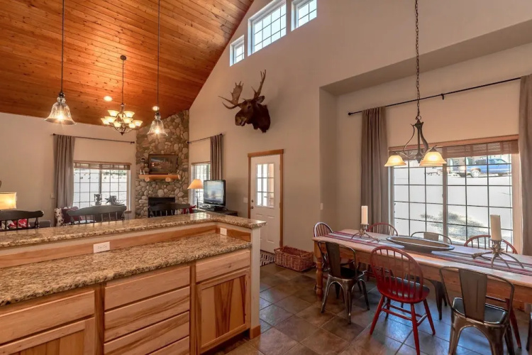 Wintergreen Chalet