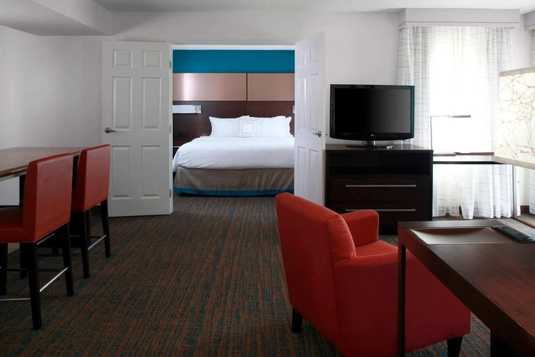 2 Bedrooms Suite