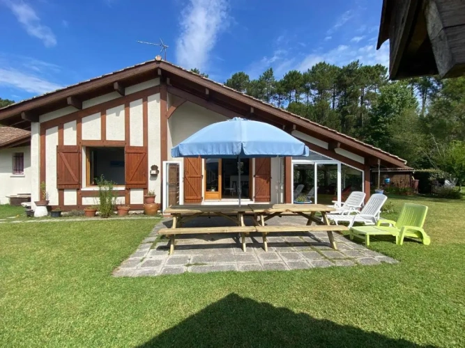 3 Bedrooms Quadruple Cottage