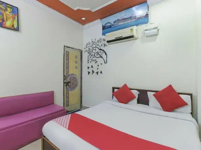 Hotel Chandra Deep