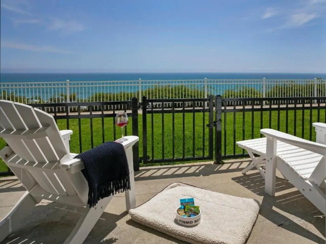 1 Bedroom Premium Quadruple Suite oceanfront