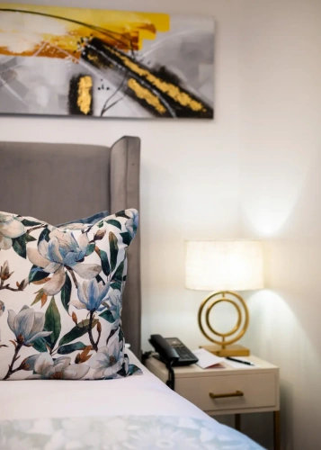 1 Bedroom Single Suite
