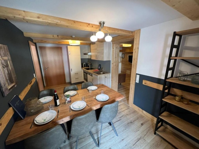 3 Bedrooms Comfort Apartment with balcony