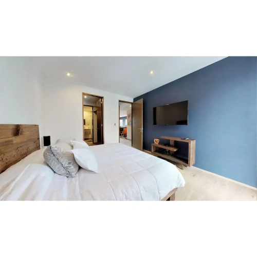 Deluxe Apartment with balcony