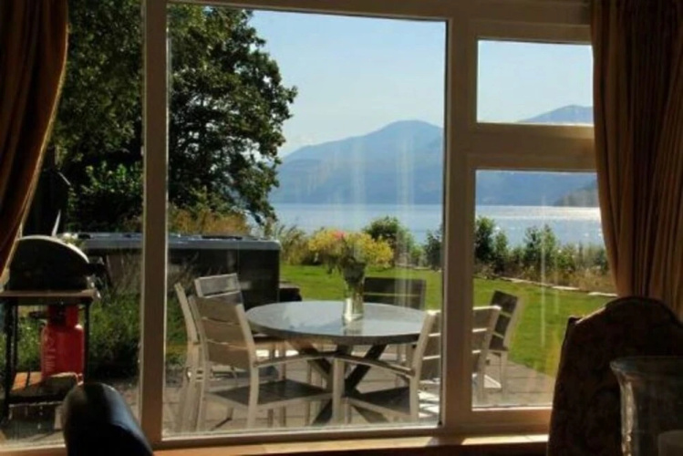 Lochside Cottage