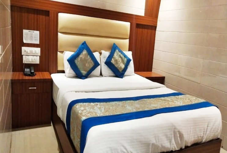 Hotel Sai Suites