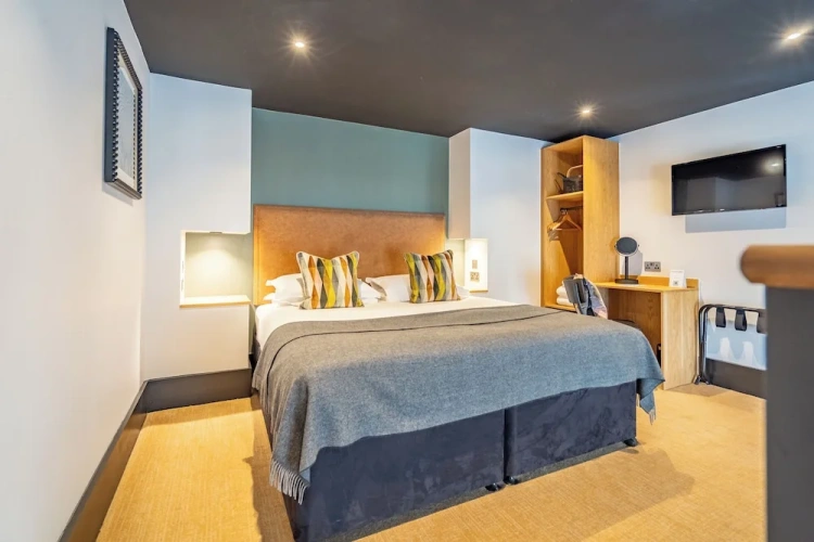 1 Bedroom Deluxe Double room
