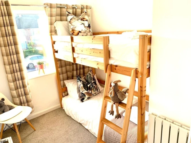 3 Bedrooms Apartment