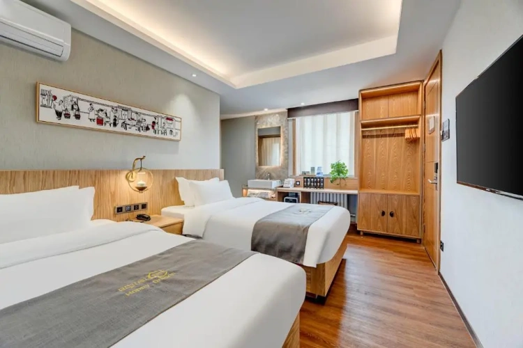 2 Bedrooms Suite