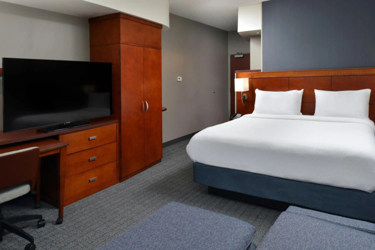 Courtyard by Marriott Harrisburg Hershey