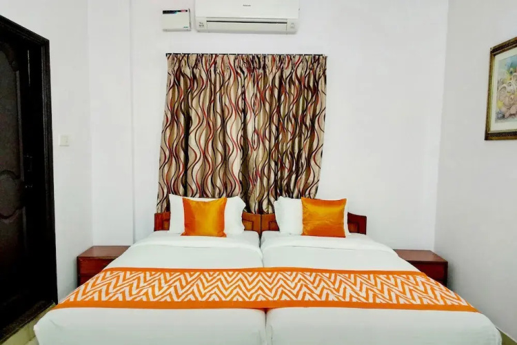 OYO 754 Sapthagiri Residency