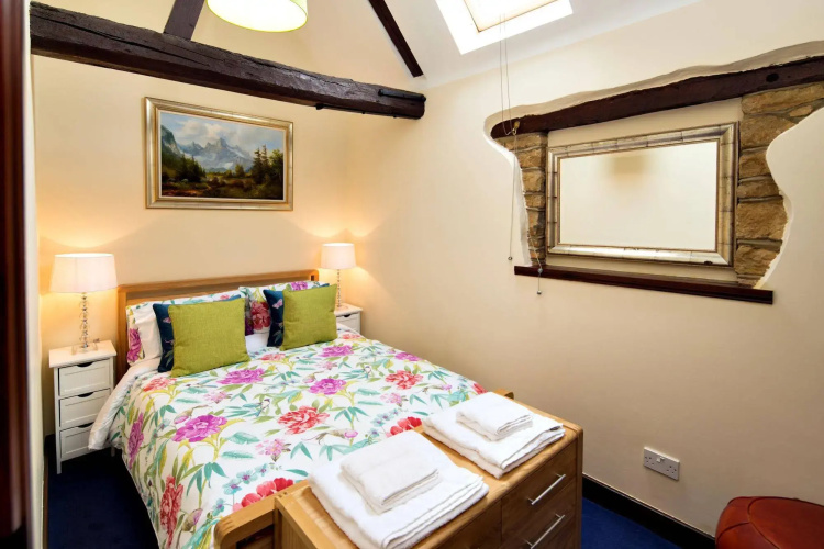 River Nene Cottages
