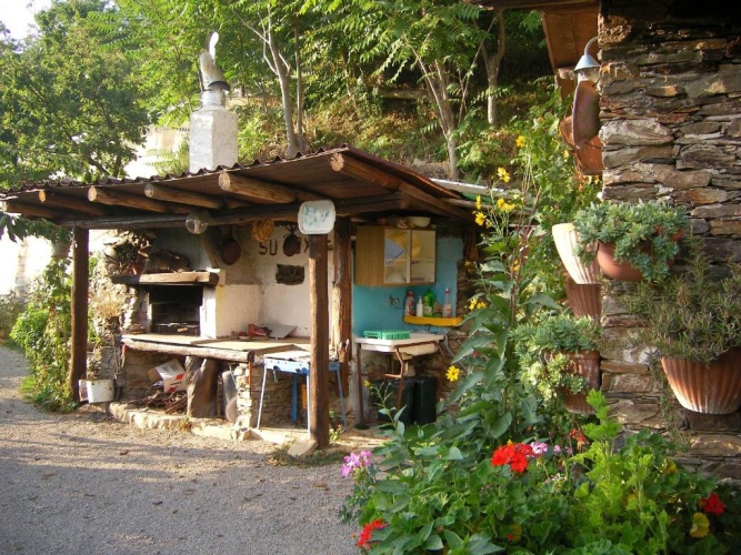 2 Bedrooms Villa