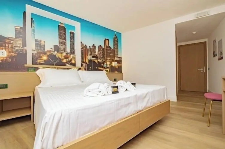 Deluxe Quadruple room