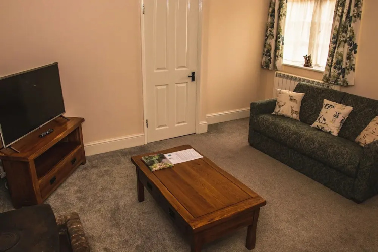 Stunning Immaculate 1-bed Cottage