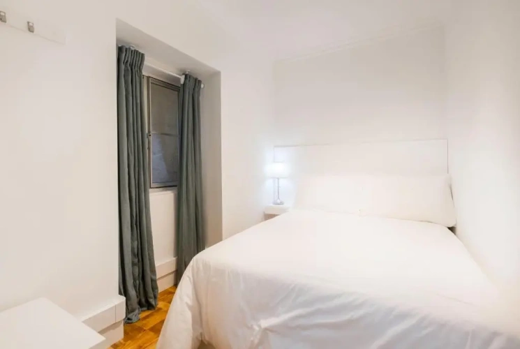 3 Bedrooms Apartment
