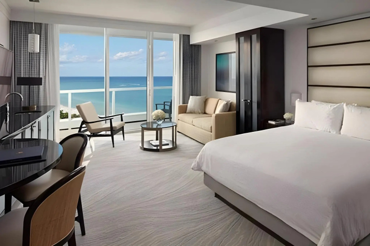 Fontainebleau Miami Beach photo 10