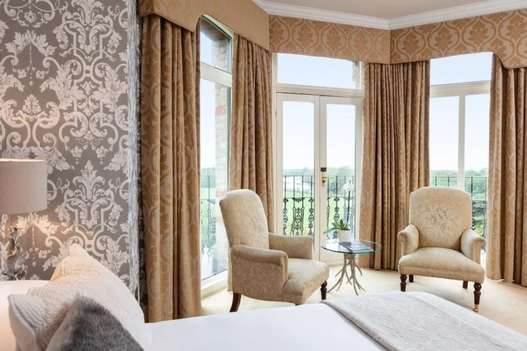 Deluxe Double room with balcony