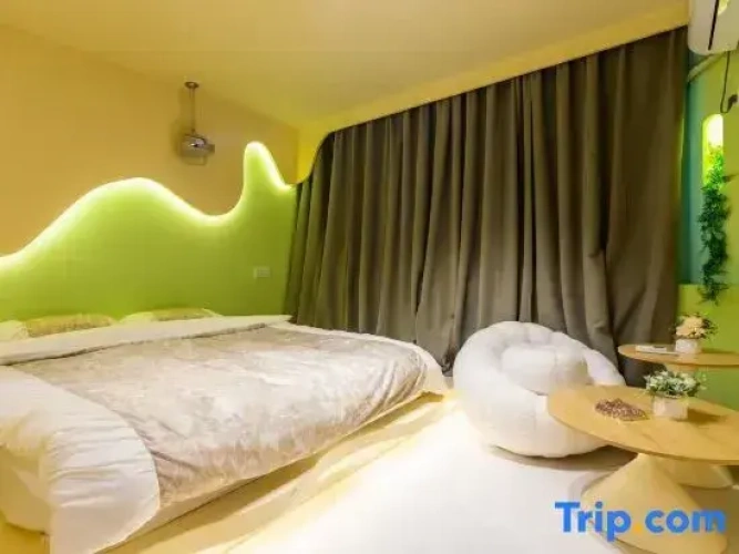 2 Bedrooms Suite
