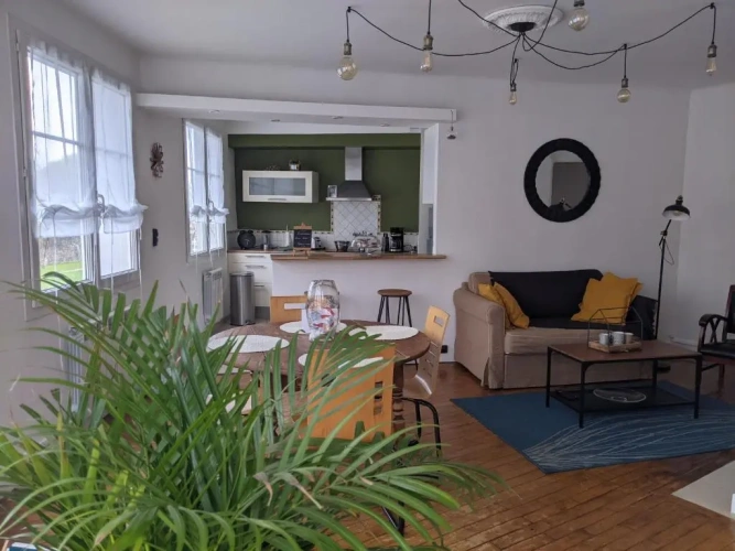 2 Bedrooms Apartment