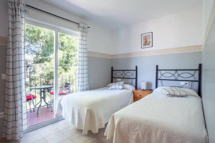 1 Bedroom Apartment with balcony and with view