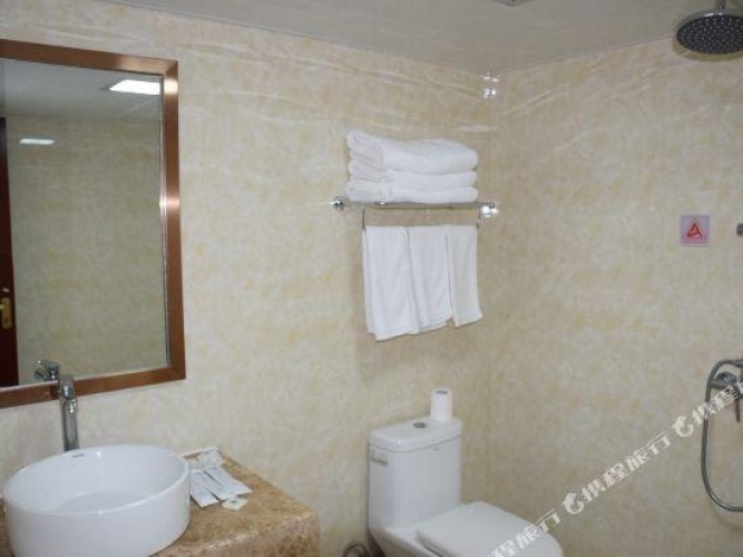 5 Bedrooms Standard Double room