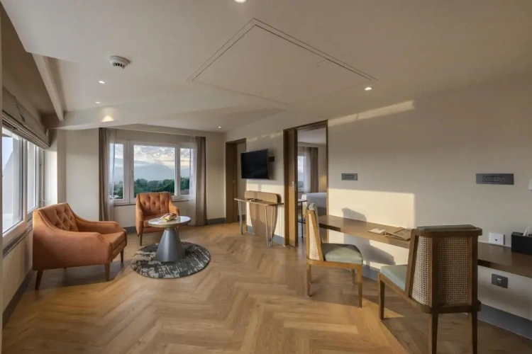 Double Suite