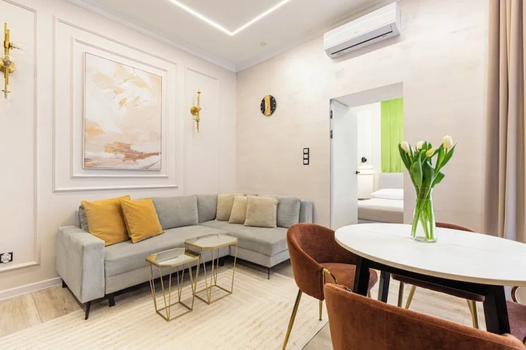 Apartment with balcony