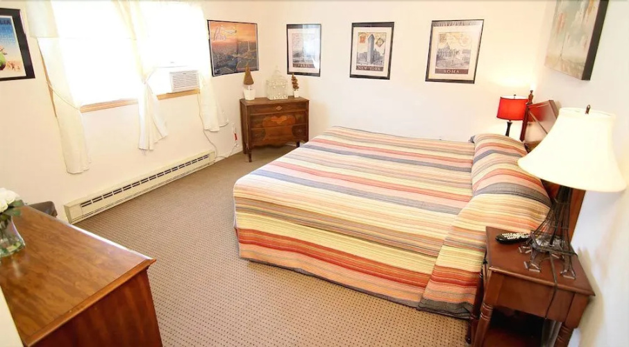 Moore's Motel